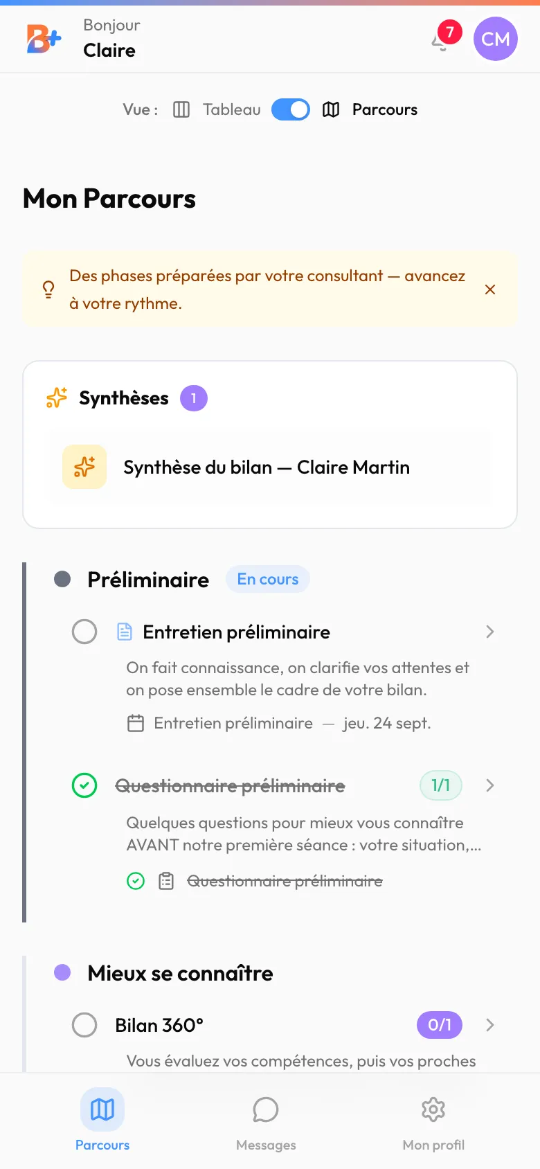 « Mon Parcours » sur téléphone, avec la rubrique « Synthèses » en tête et la barre de navigation en bas
