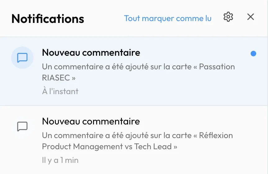 Le panneau « Notifications » ouvert : deux commentaires de Lucas Moreau sur ses cartes, le plus récent non lu (point bleu), l'autre lu